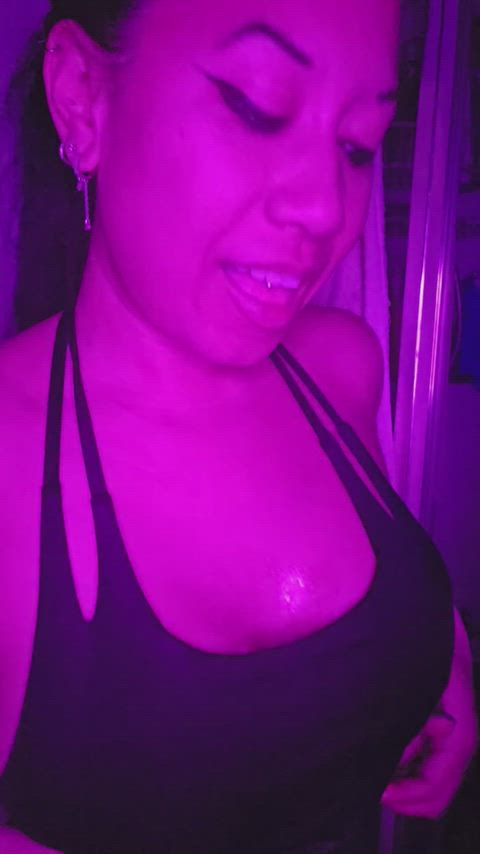 Titjob quickie got a little messy