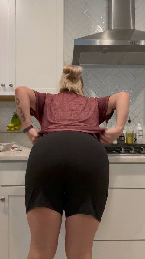 Could you handle a horny 200lb MILF