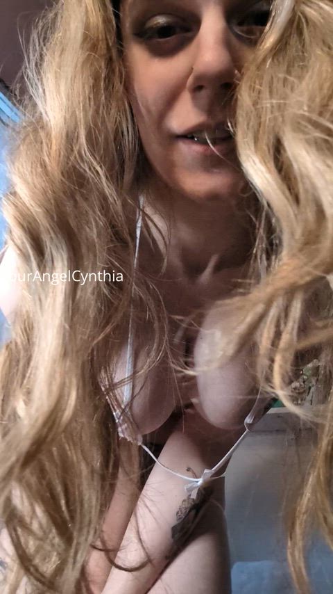 Imo hung trans girls can definitely fit into microbikinis, it's just a matter of perspective...