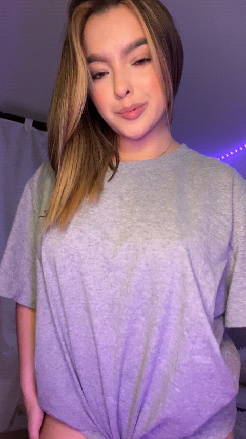 I'm sending some nudes to every guy who upvotes and say YEAH!!