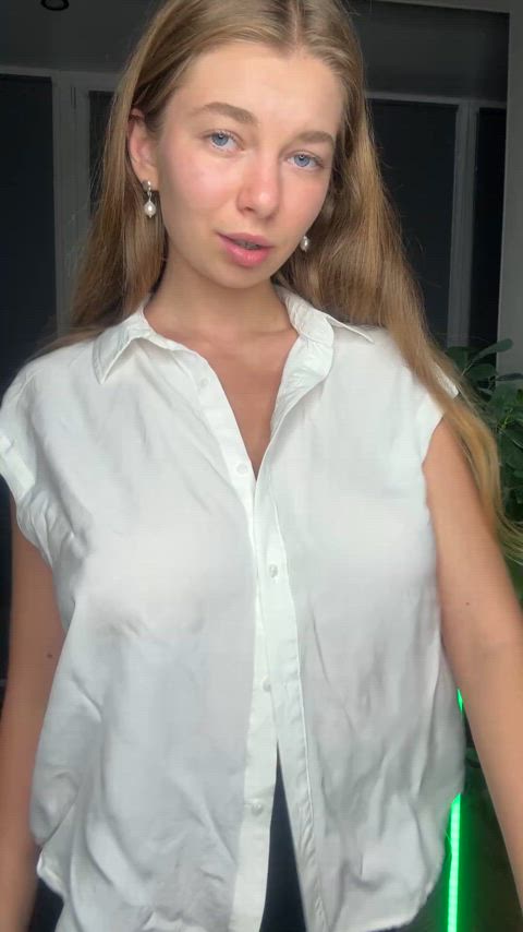 Amateur Big Tits Boobs Cute Natural Tits Teen Tits Porn GIF by alice_only