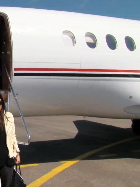 Kim's fat ass in s9
