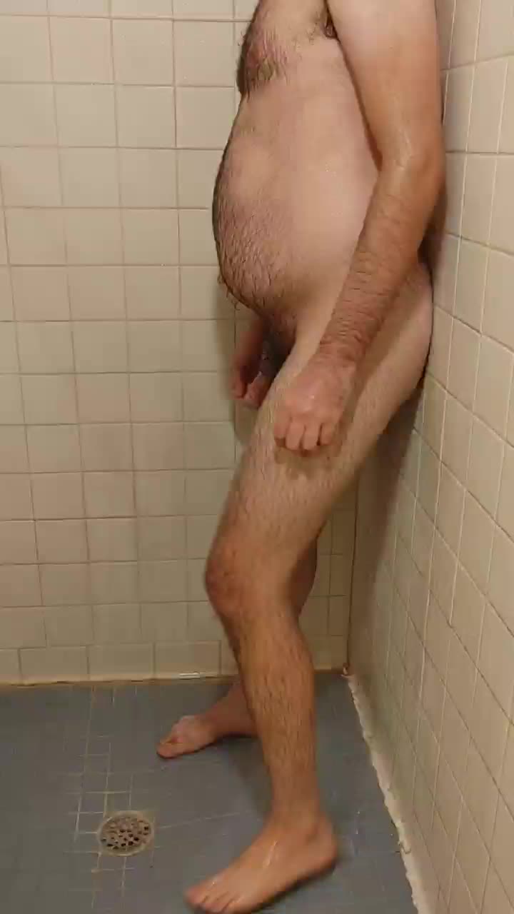 Quivering edge on the shower