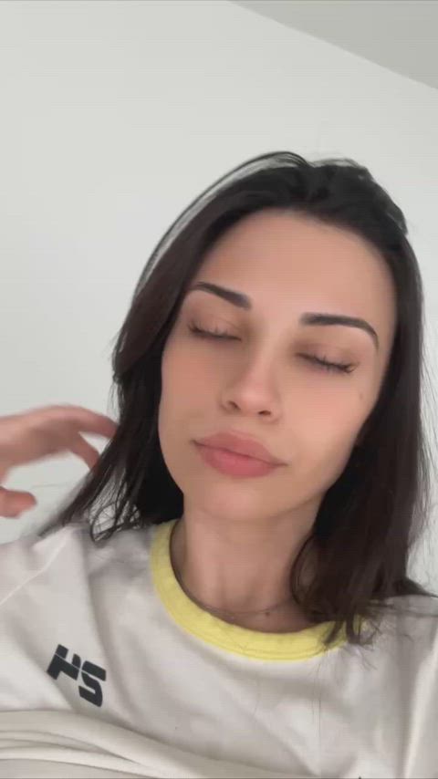 My big tits are ripe for a good squeeze