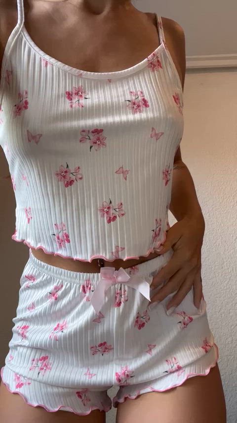 Tight and petite, I wonder if you would fit inside me ;)