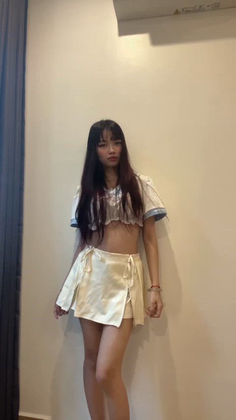 you like your babe sweet or dirty as hell?