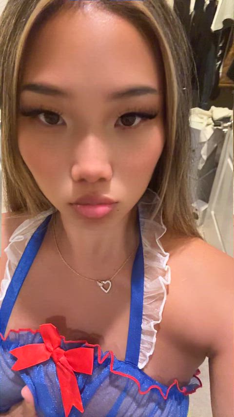 Blurred video preview