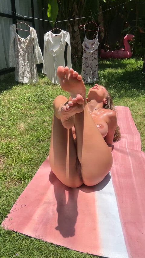 Boobs Feet Feet Fetish HolesandSoles OnlyFans Outdoor Public Pussy Soles Teen Porn GIF by sandra_hot