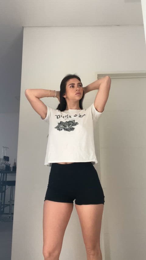 if you love small boobs I’m your girl
