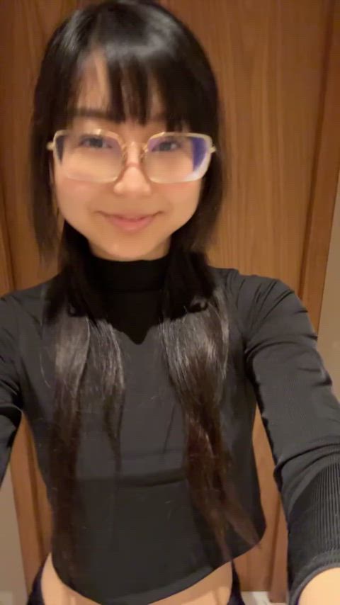 Hii first post here , 18 yo perv asian