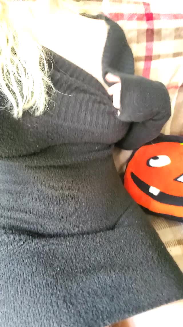 Idk if they’re big enough to count as big, but enjoy