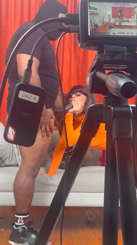 *turn on sound* BTS: CURLY RICAN AKA VELMA GETS FACE FUCKED 🥹 FULL VIDEO IN COMMENTS ⬇️⬇️⬇️