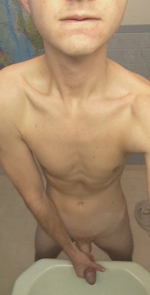 Caught the perfect selfie moment 💦 😉