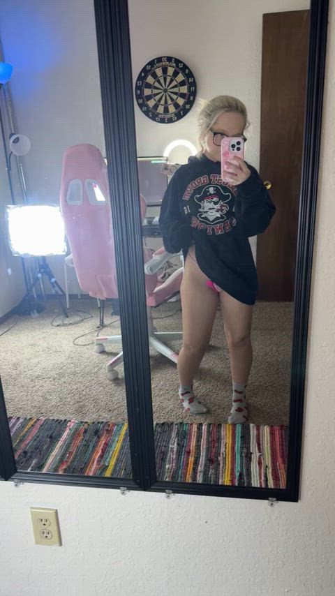 big hoodies on funsized girls <3