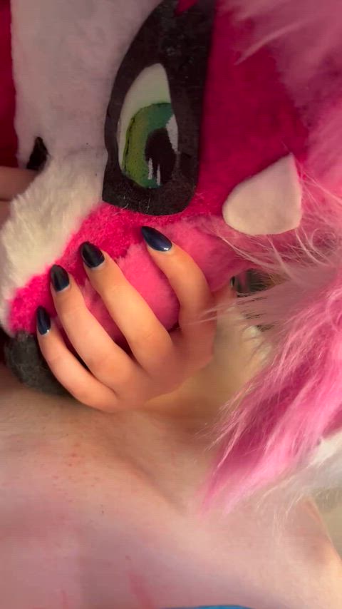 Roxy the pink fox gives it her best shot in fur, how’d she do? 🐾