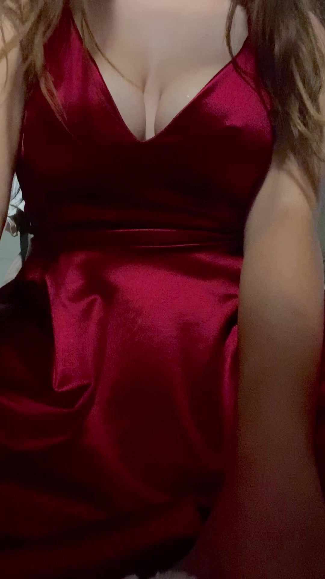 Who wants to be under me instead? 😇