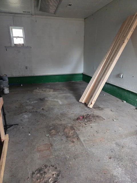 Turning that unused side of the garage into a pop up Christmas dungeon