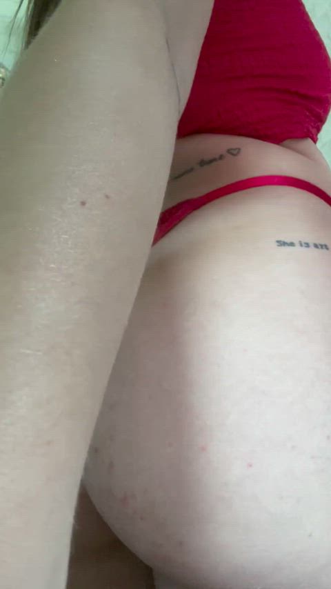 Good vibes and wide hips