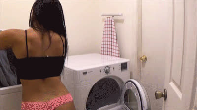 Fuck my stepmom in a laundry / creampie