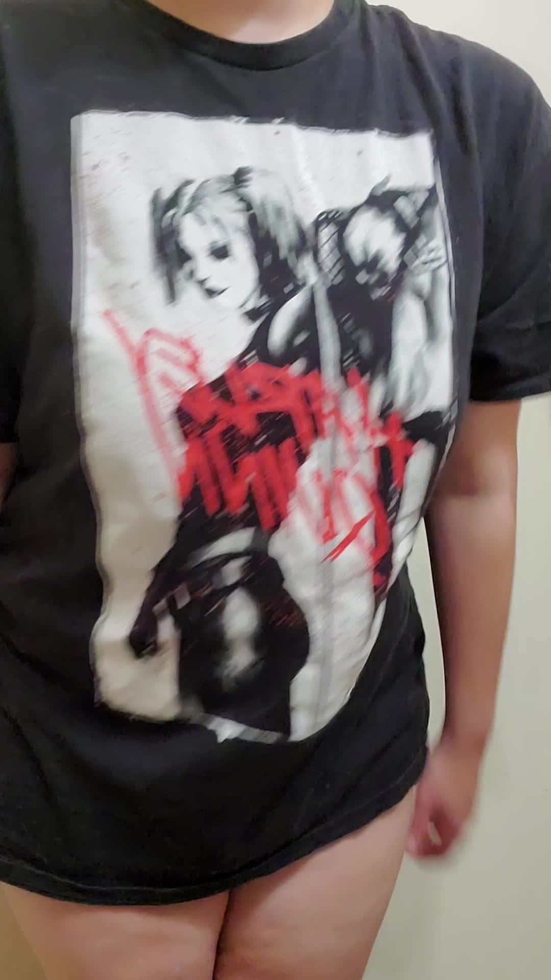 Titty drop 😘