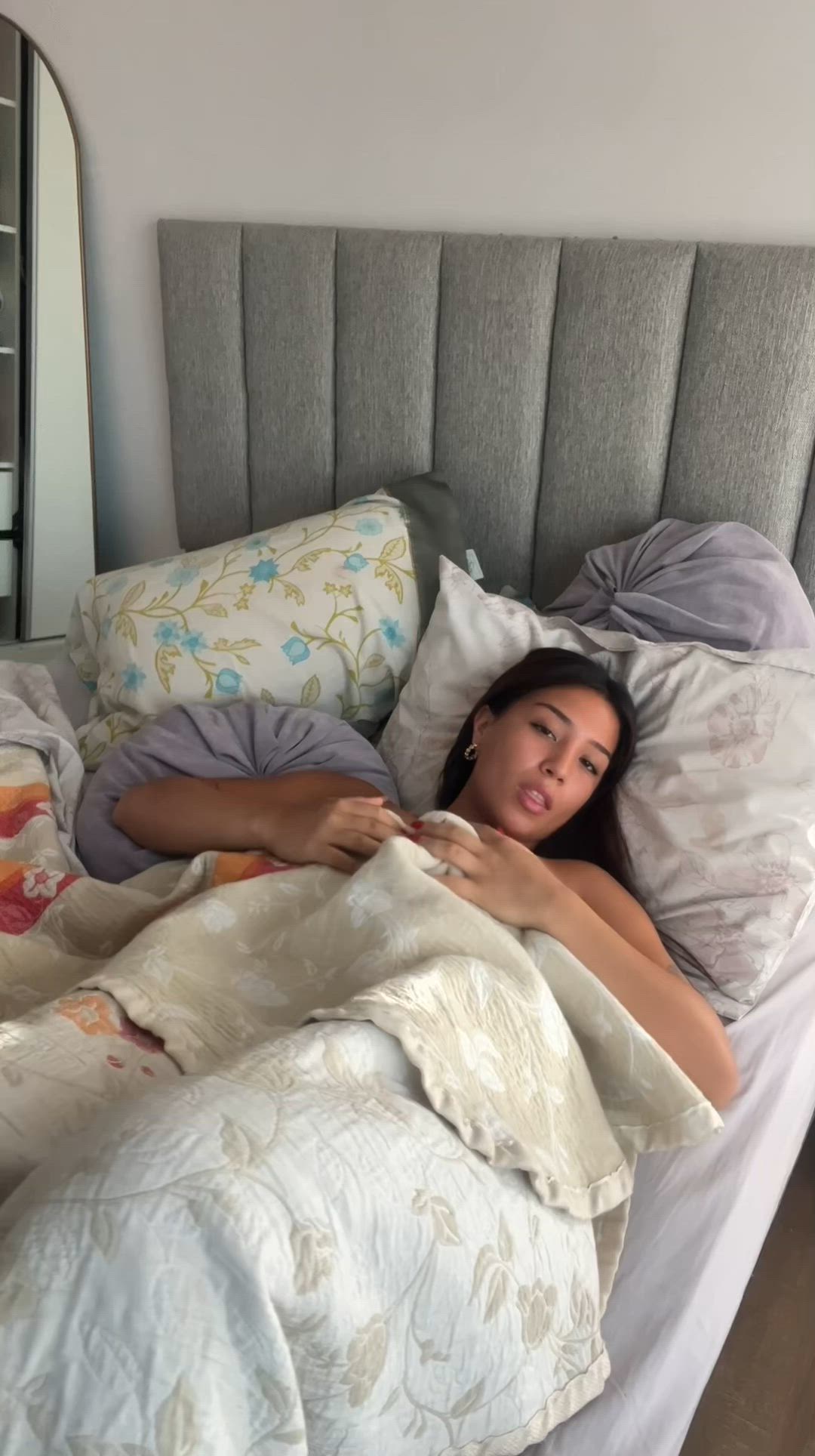 Just woke up, I wonder what you'd do to me
