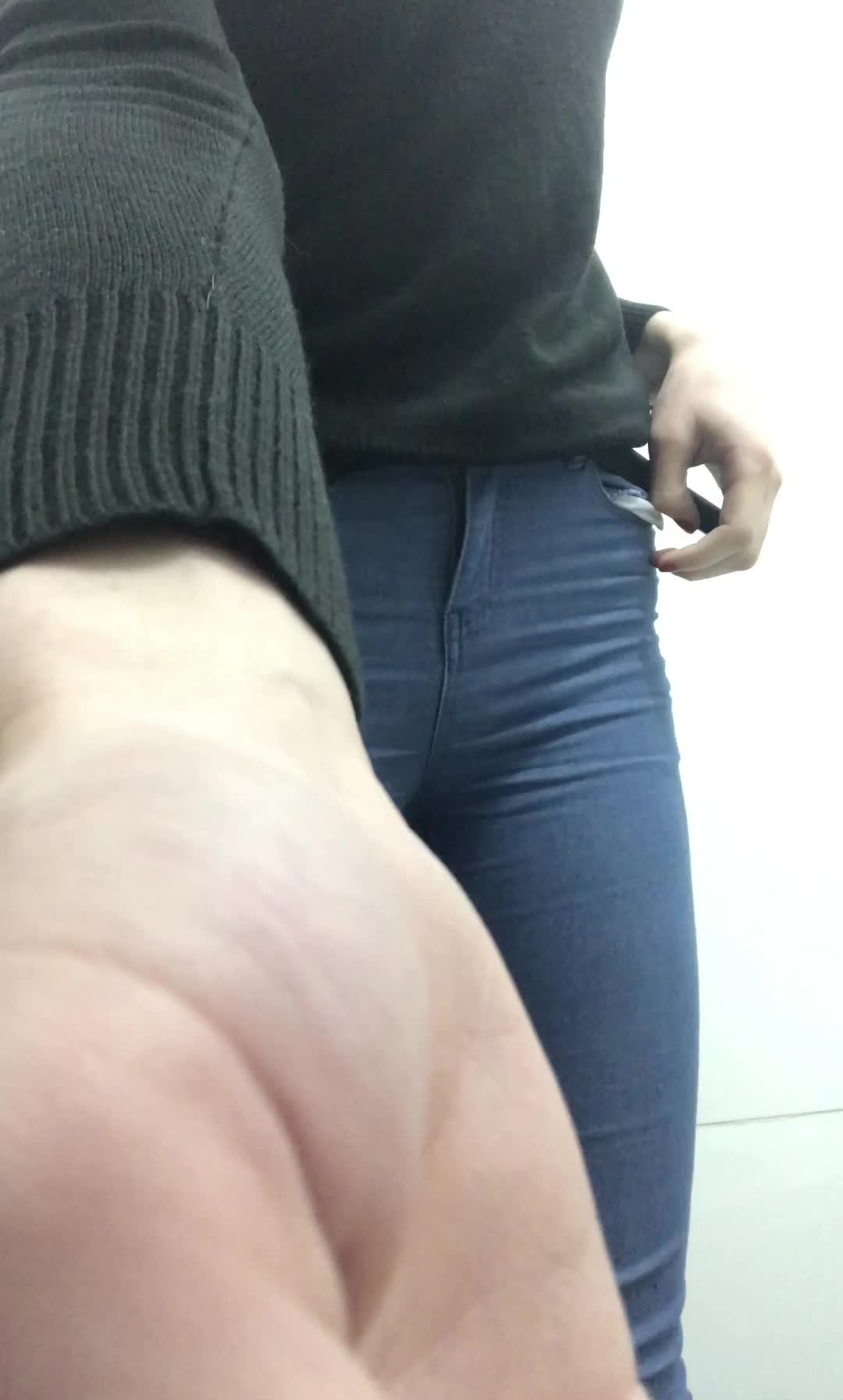 Trying to think of a good title. nah just look at my ass and give me upvotes