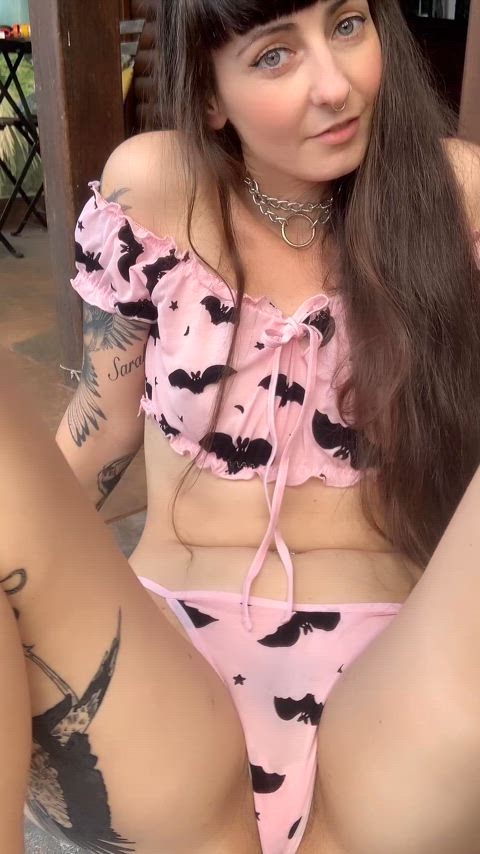 It’s no fun being submissive, without someone to dominate me