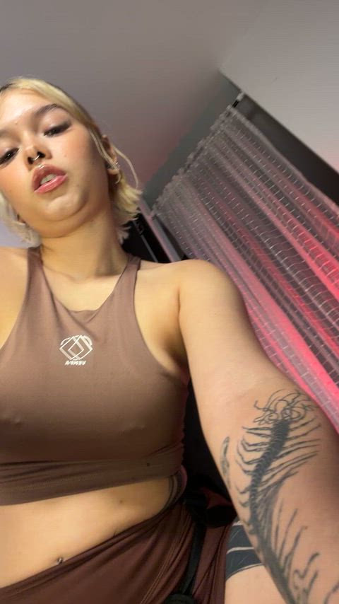 I`m the scariest nightmare😈 I'm 19 and my temper is stronger than your balls, wanna check?😏 I'll be your Mistress⛓️, try it by clicking the link🤫 thumbnail