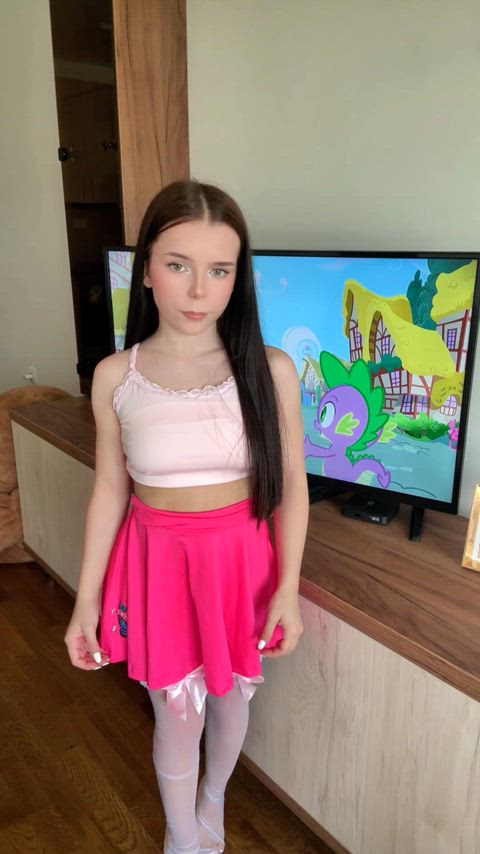 POV: Im babysitting while wife isnt home, are u cheating on her?