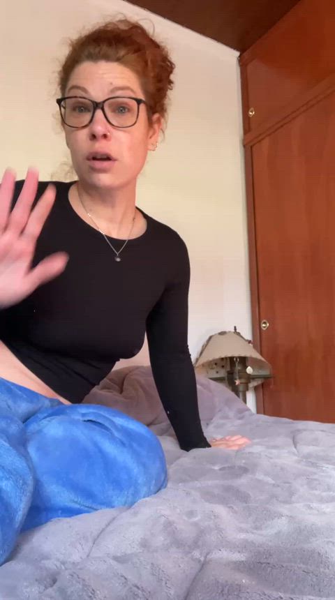 Are you a young man looking at my nudes? I'm 40.