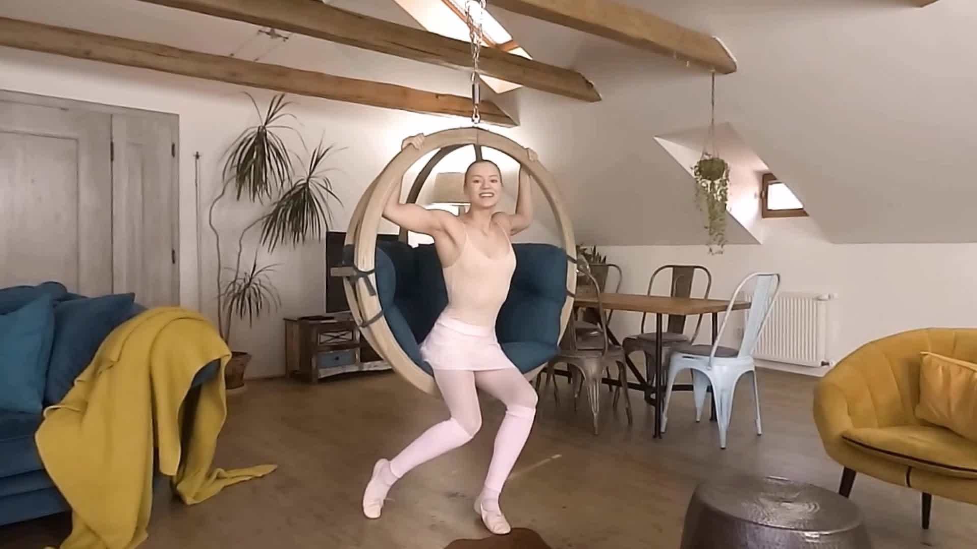 Mia Split