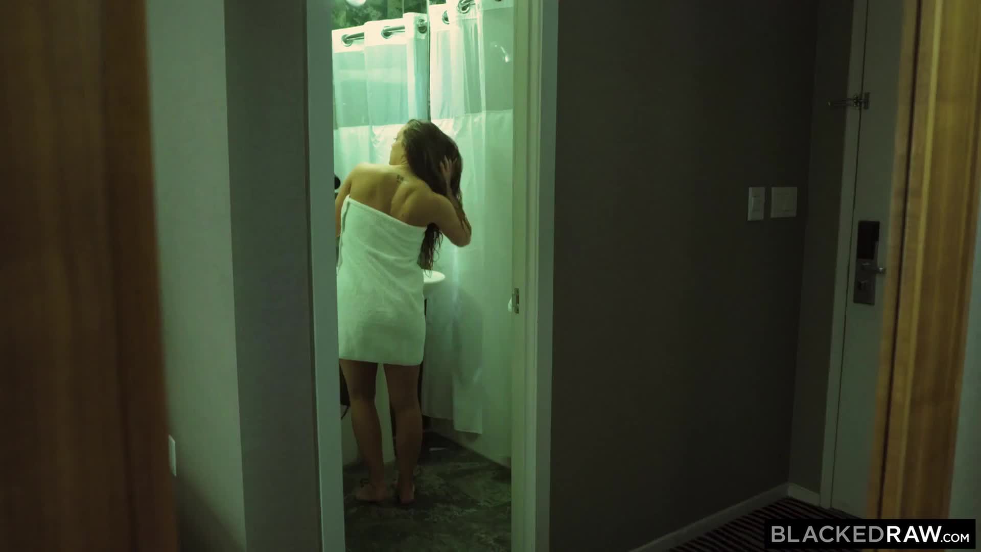 Abigail Mac in I’ll Tell You Everything