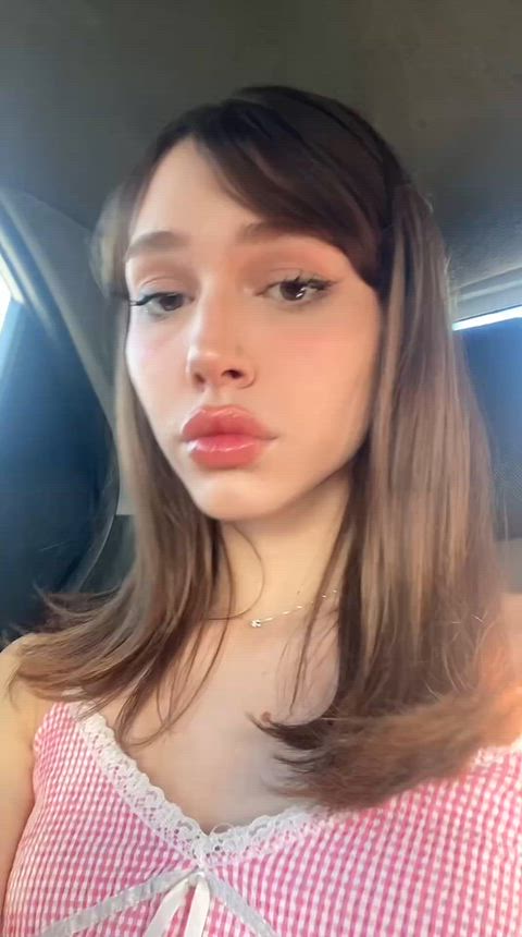 am i cute for a trans girl?
