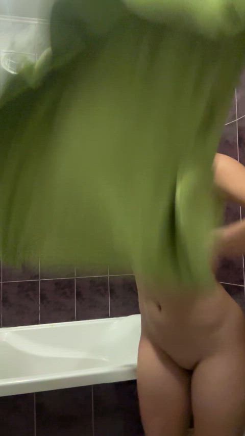 As always, I'm in a good mood getting ready for the shower.