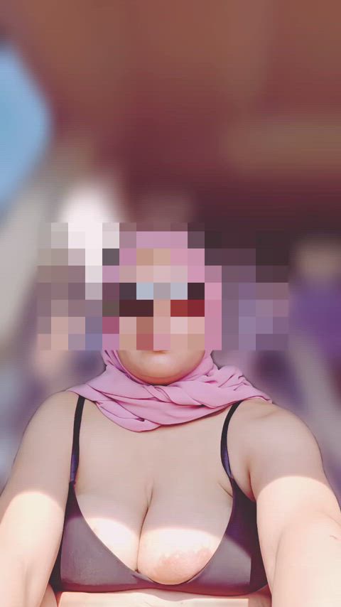 Showing off in the car while on a road trip