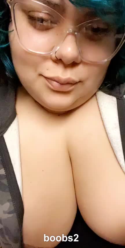 Here is the vid from the pic. Enjoy! OC