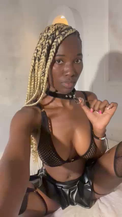 https://es.stripchat.com/Tahira_21_ thumbnail