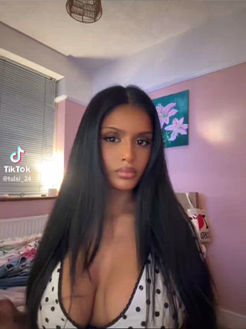 I could get lost in those brown babies