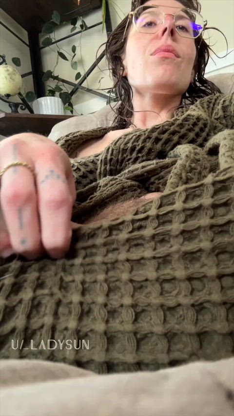 it’s getting cold out but the space between my legs will keep your face nice and warm