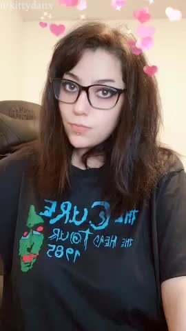 specialty: big titty goth drops 💕🧸