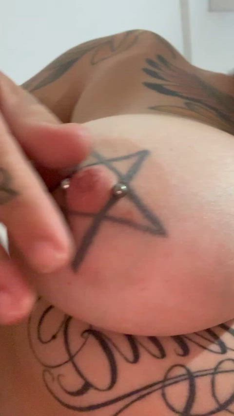 Want to see how they harden? 🫦 [NSFW]