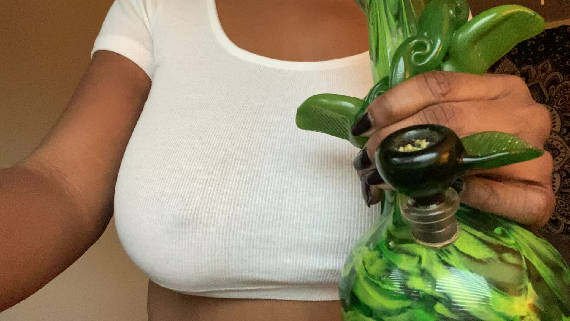 Weed and tiddies