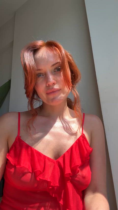 Natural redhead milf in red dress and pink pssy