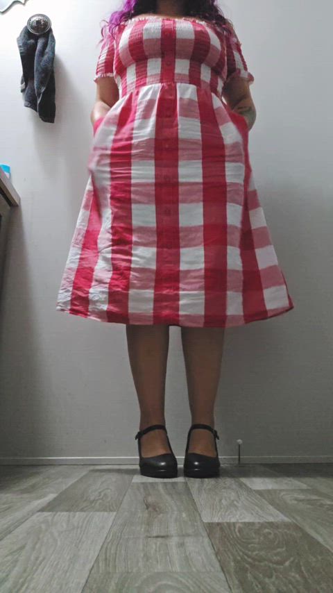 I need to be bent over in a kitchen in this dress