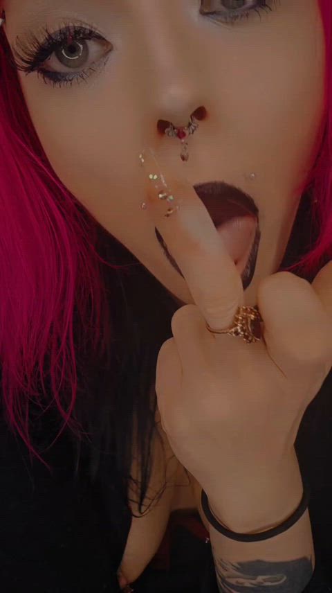 You’re addicted to Goddess, betas. 🖕Let me consume you. Size Queen who loves to do [rate]s Order a custom [vid] and watch my creativity flow! Brutal [dom] but also enjoy gentle mommy [dom] See for yourself why I have almost 200 reviews 🤭 Telegram/laceylustful READ MENU