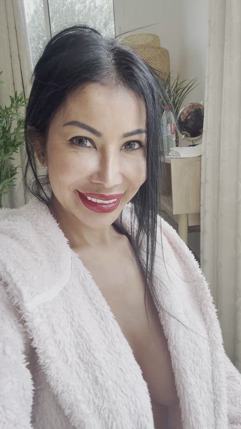 Still fuckable at 42yo after 1 kid?