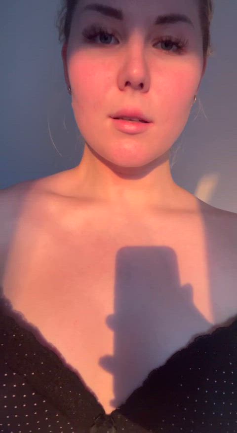 RosyConfusedPeacock thumbnail