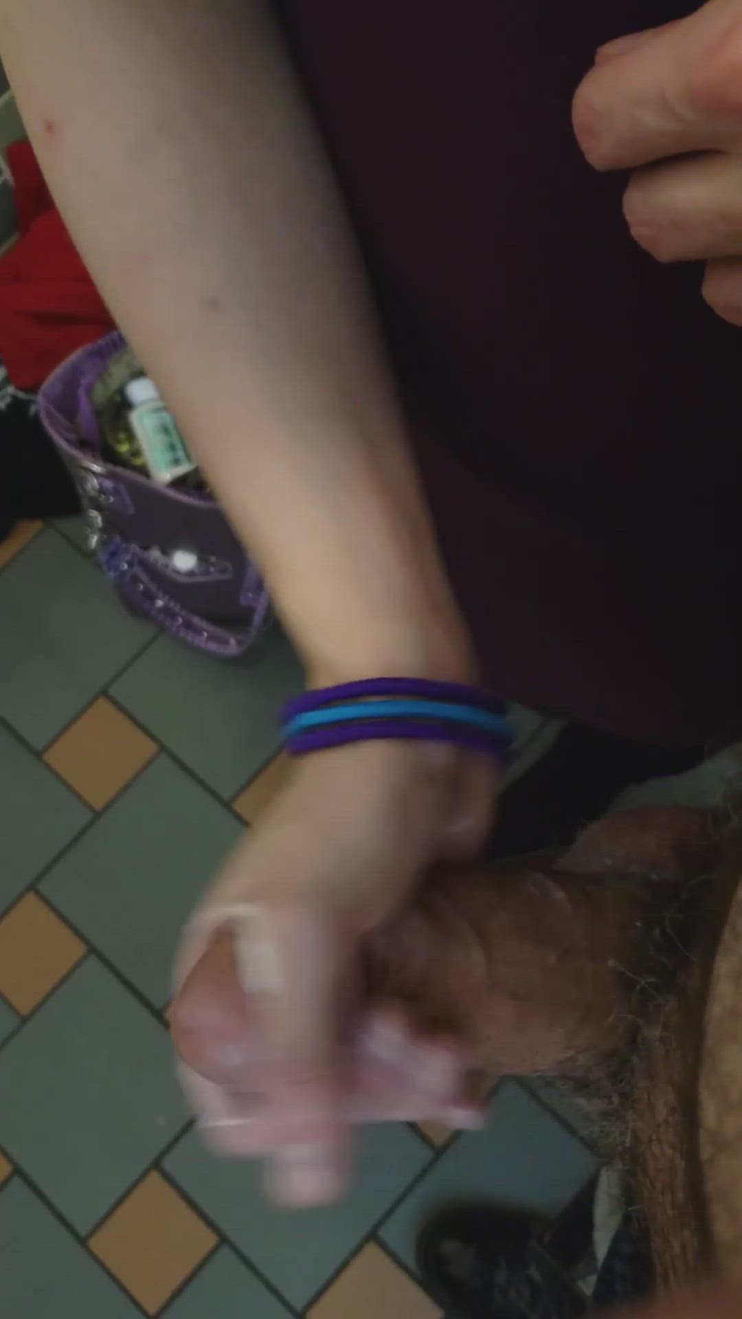 Best handjob I have ever received in my life, so goood!!