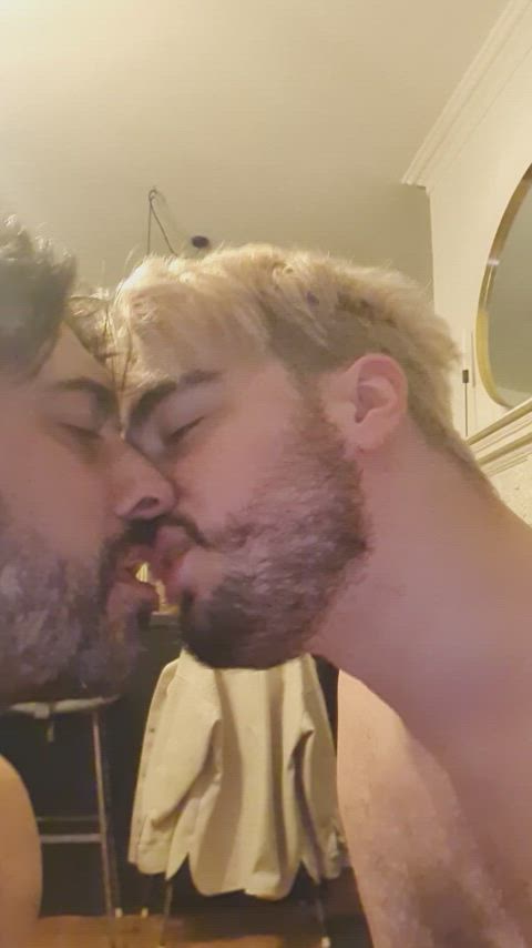 Daddy loves massaging our hard dicks together while we slow kiss. Who's joining? Raf (22) and Kal (41)