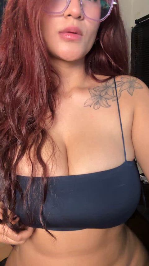 Itโs all about vibes, curves ๐ and a little more than just video๐ if you feel it โ itโs all below ๐ thumbnail